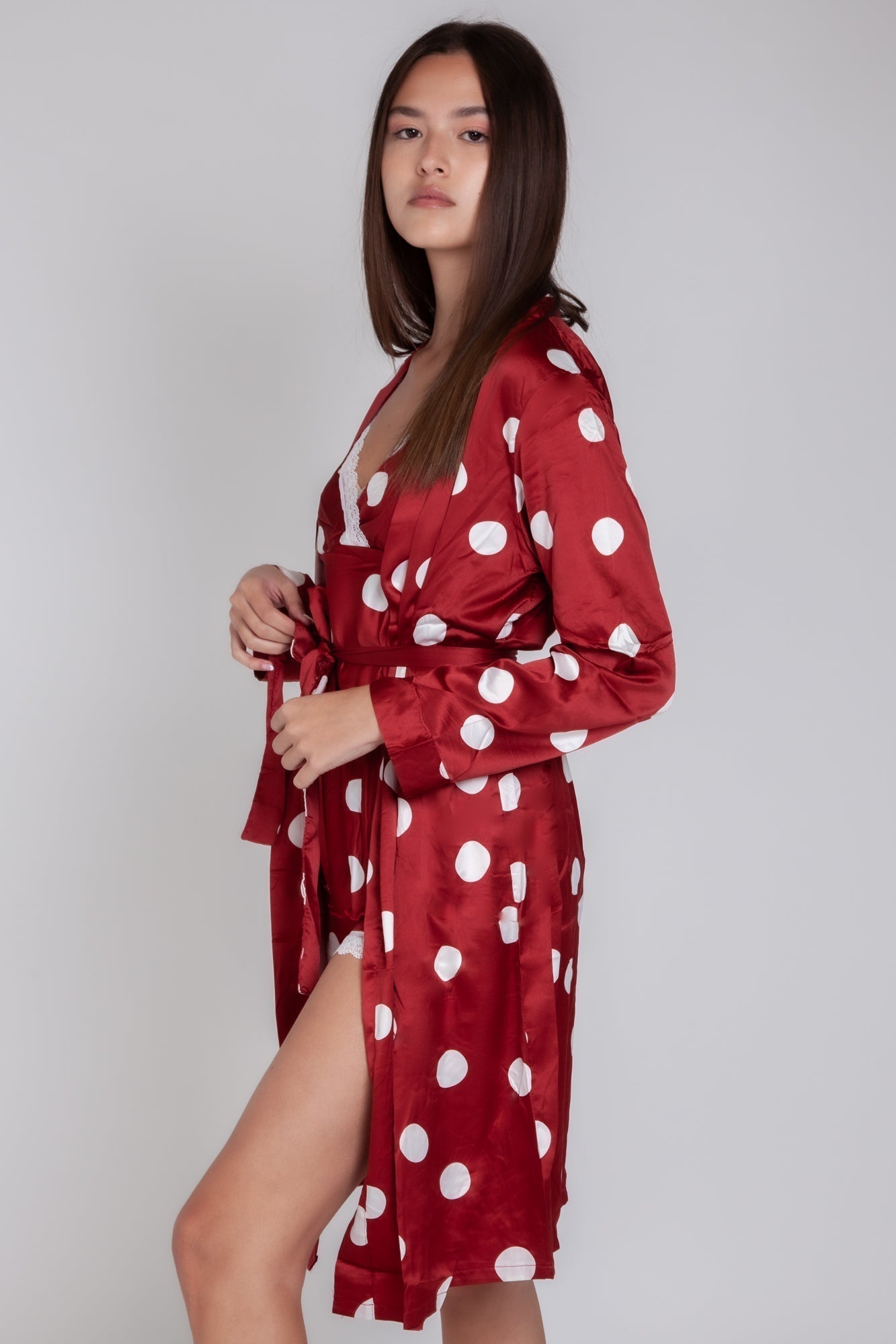 Pigiama donna in raso bianco a pois gigilovers