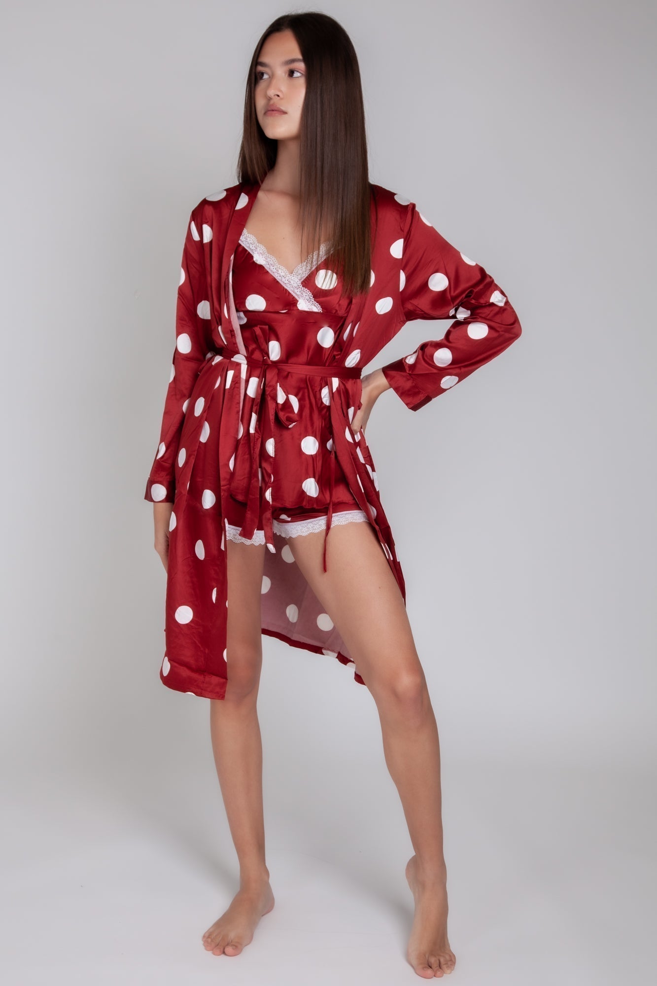 Pigiama donna in raso bianco a pois gigilovers